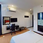 Golden Hotel