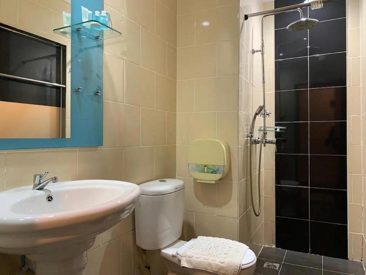Golden Hotel 3*