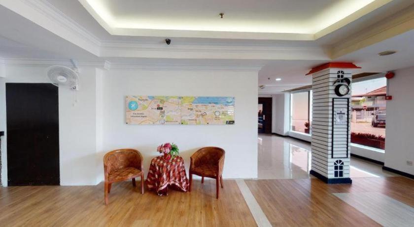 Golden Hotel 3*