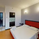 Golden Hotel